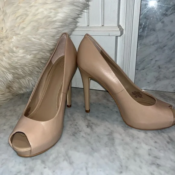 Guess Platform Peep Toe Nude Stiletto Heel Leather Pump, New, Various Sizes - Picture 3 of 8